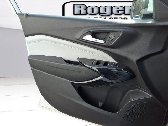 Used 2024 Chevrolet Trax LT w/ Driver Confidence Package image 19