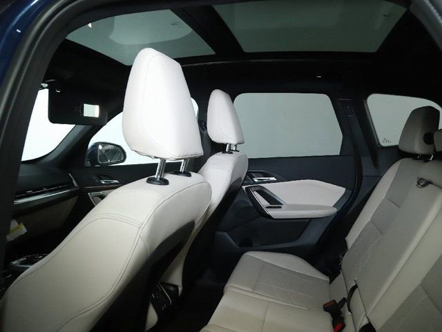 Used 2025 BMW X1 xDrive28i w/ Technology Package image 18