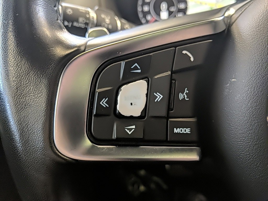 Used 2020 Jaguar F-PACE Checkered Flag image 16