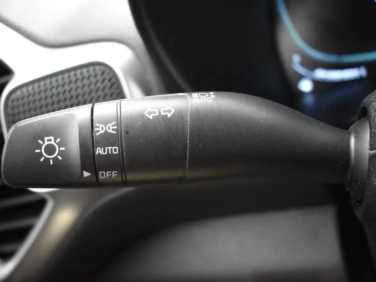 Used 2023 Kia Soul LX w/ LX Technology Package image 25