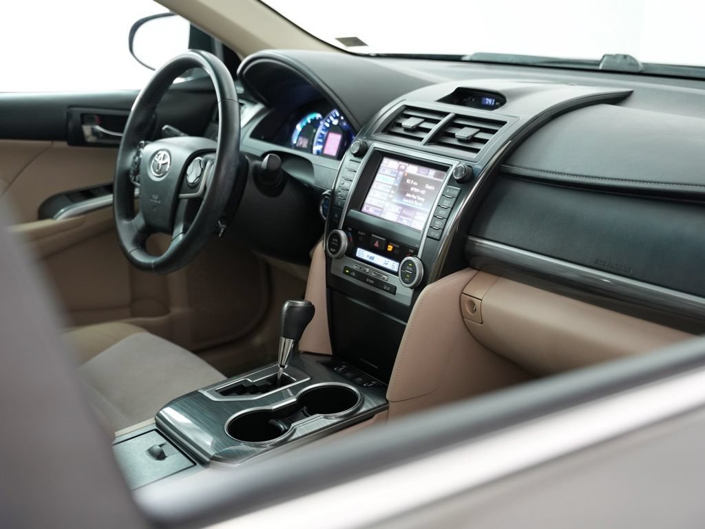 Used 2013 Toyota Camry XLE w/ Leather Pkg FWD image 54