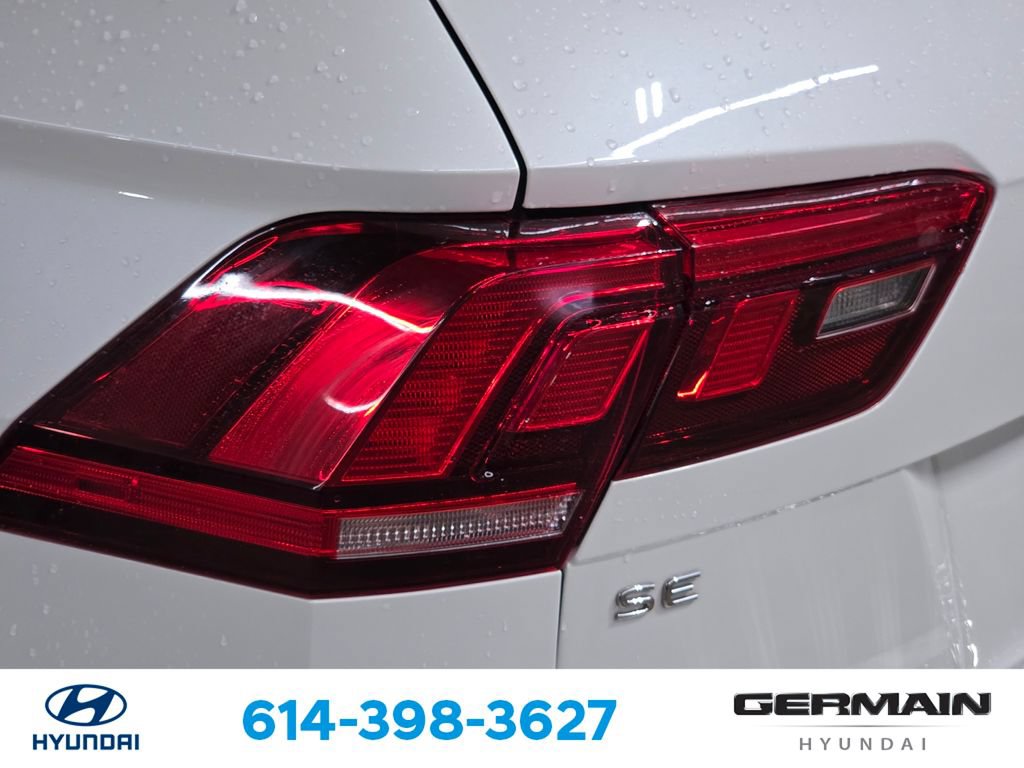 Used 2024 Volkswagen Tiguan SE R-Line FWD image 15