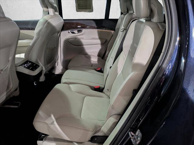 Used 2016 Volvo XC90 T6 Momentum w/ Momentum Plus Package image 19