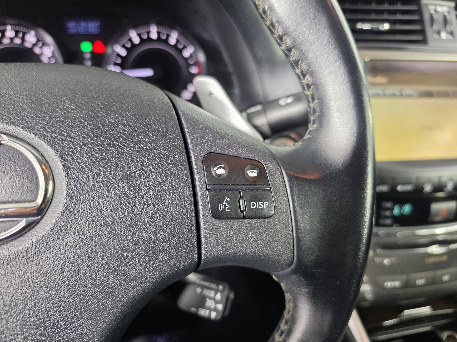 Used 2010 Lexus IS 350C RWD image 21