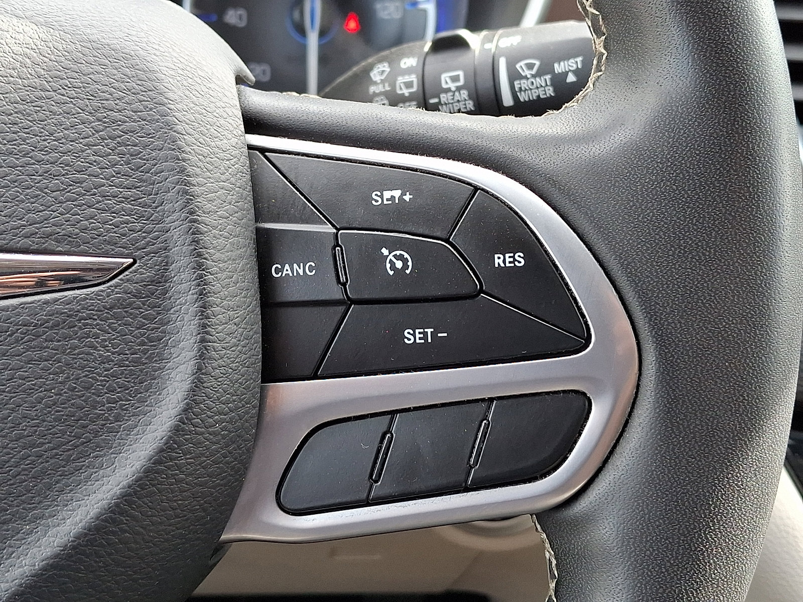 Used 2024 Chrysler Voyager LX image 21