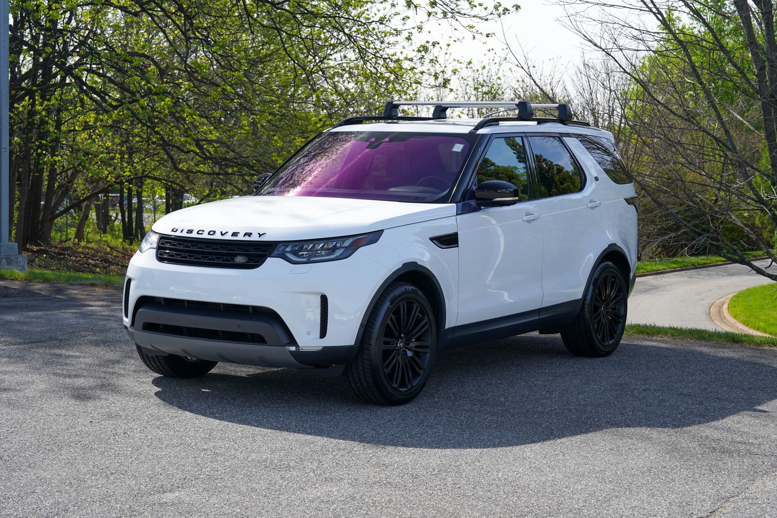 Used 2018 Land Rover Discovery HSE Luxury image 4