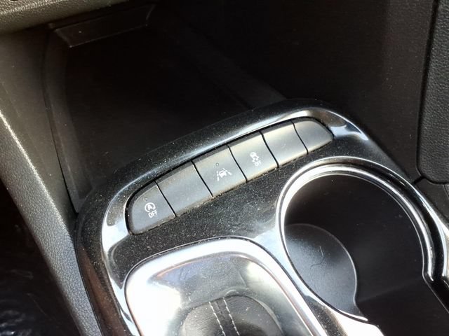 Used 2023 Buick Encore GX Select FWD image 32