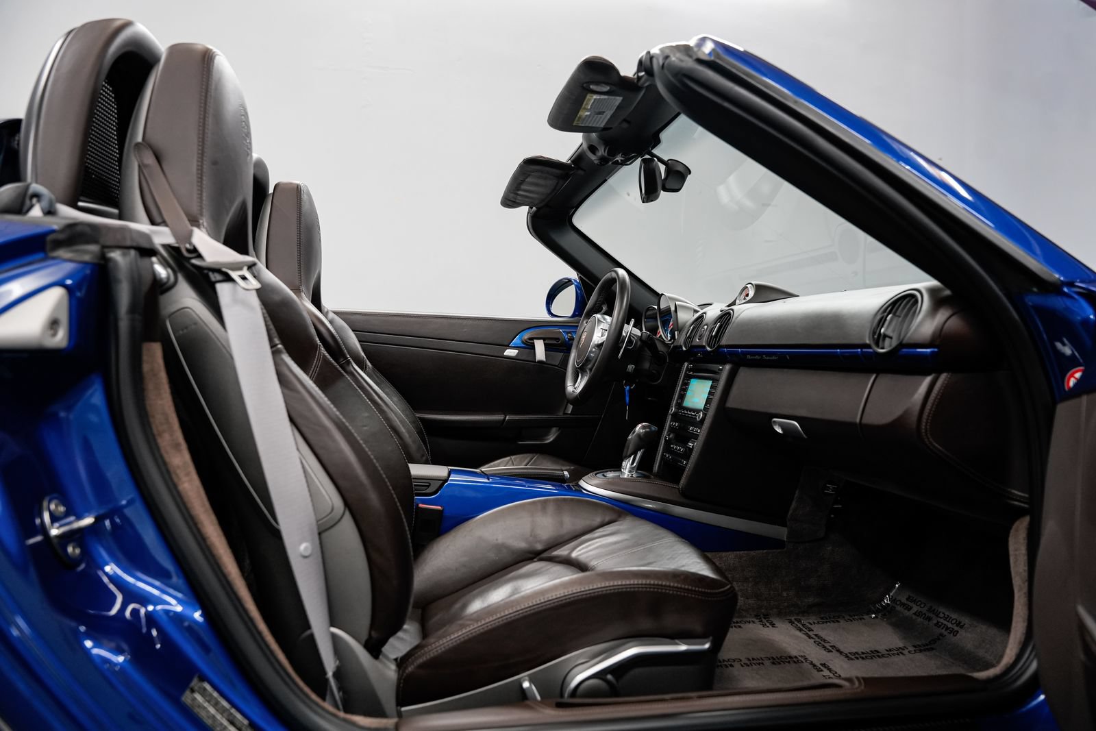 Used 2011 Porsche Boxster Spyder RWD image 28