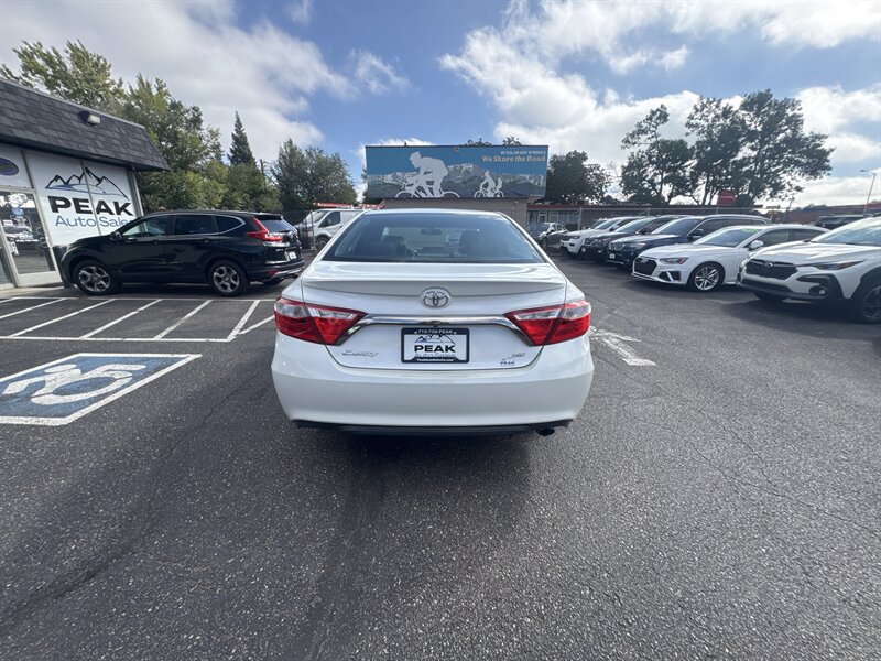Used 2017 Toyota Camry SE w/ Protection Package (Q2) FWD image 6