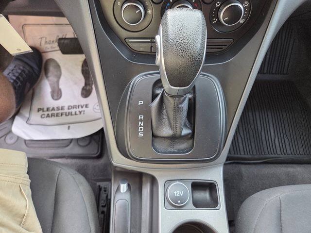 Used 2014 Ford Escape S w/ Equipment Group 101B FWD image 30