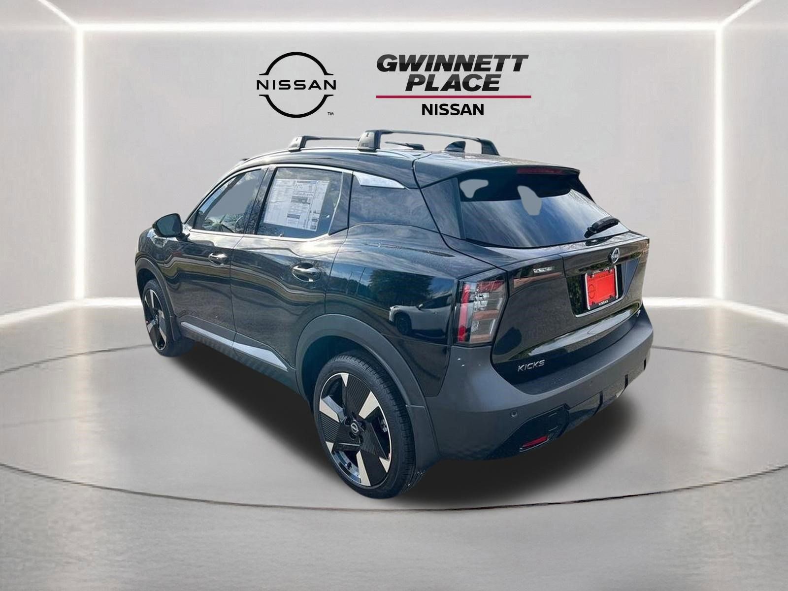 New 2026 Nissan Kicks SR w/ Cold Weather Package image 7