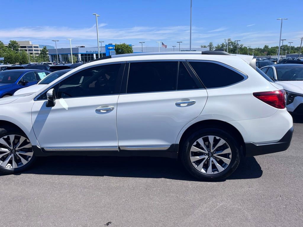 Used 2019 Subaru Outback 2.5i Touring w/ Popular Package #3A AWD/4WD image 9