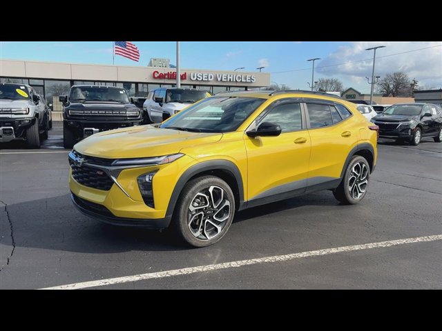 Certified 2025 Chevrolet Trax RS w/ Sunroof Package image 4