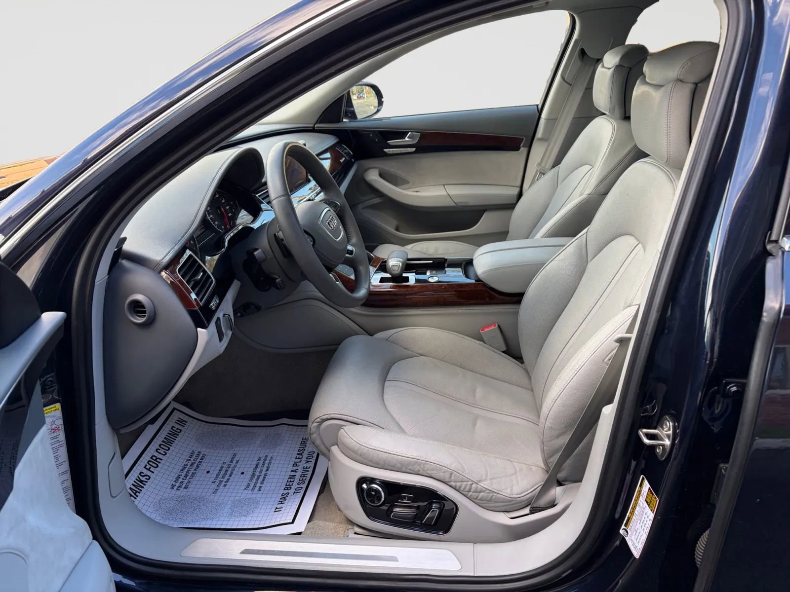 Used 2012 Audi A8 L 4.2 image 10