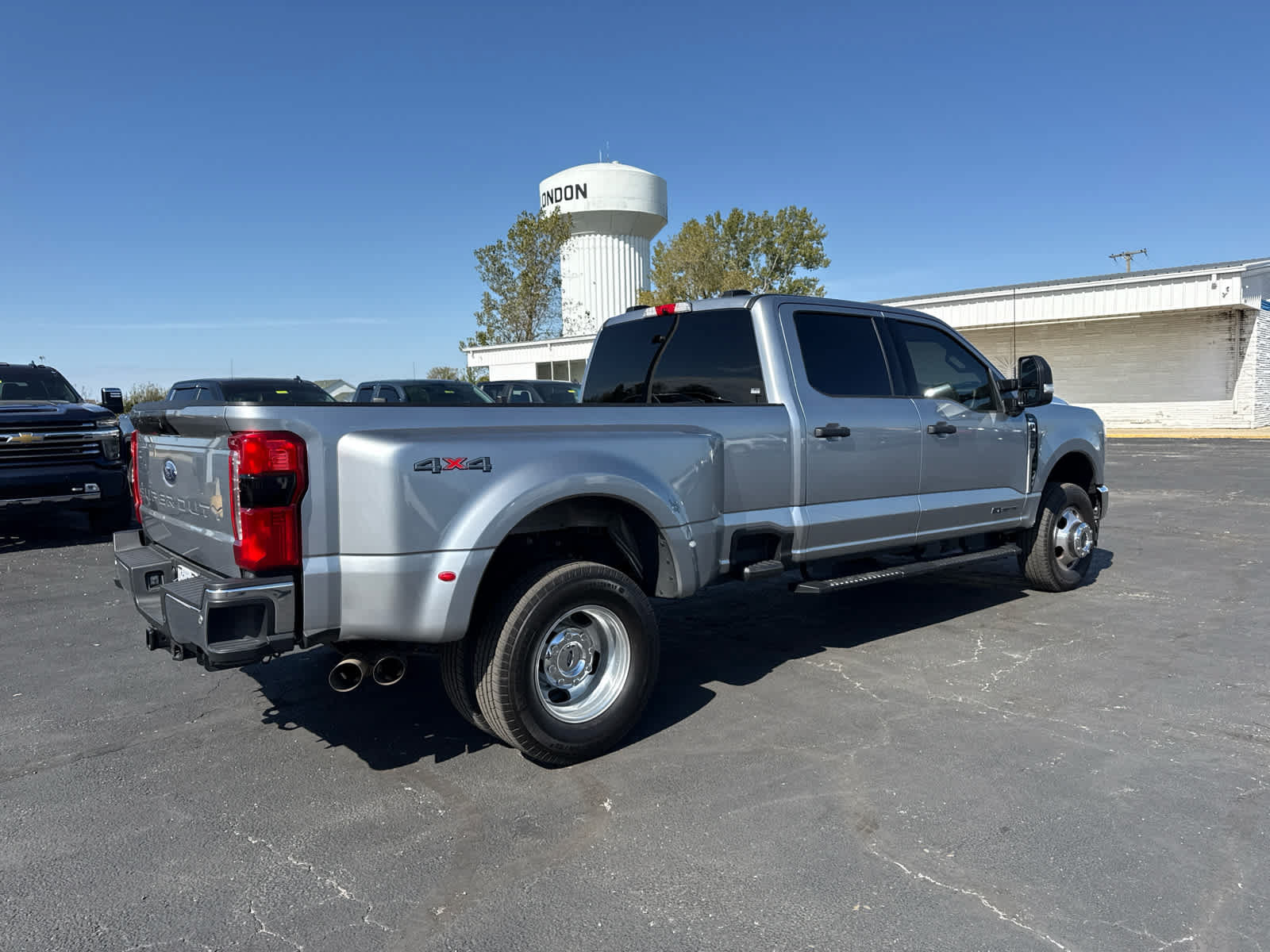 Used 2023 Ford F350 XLT w/ 360-Degree Camera Package AWD/4WD image 5