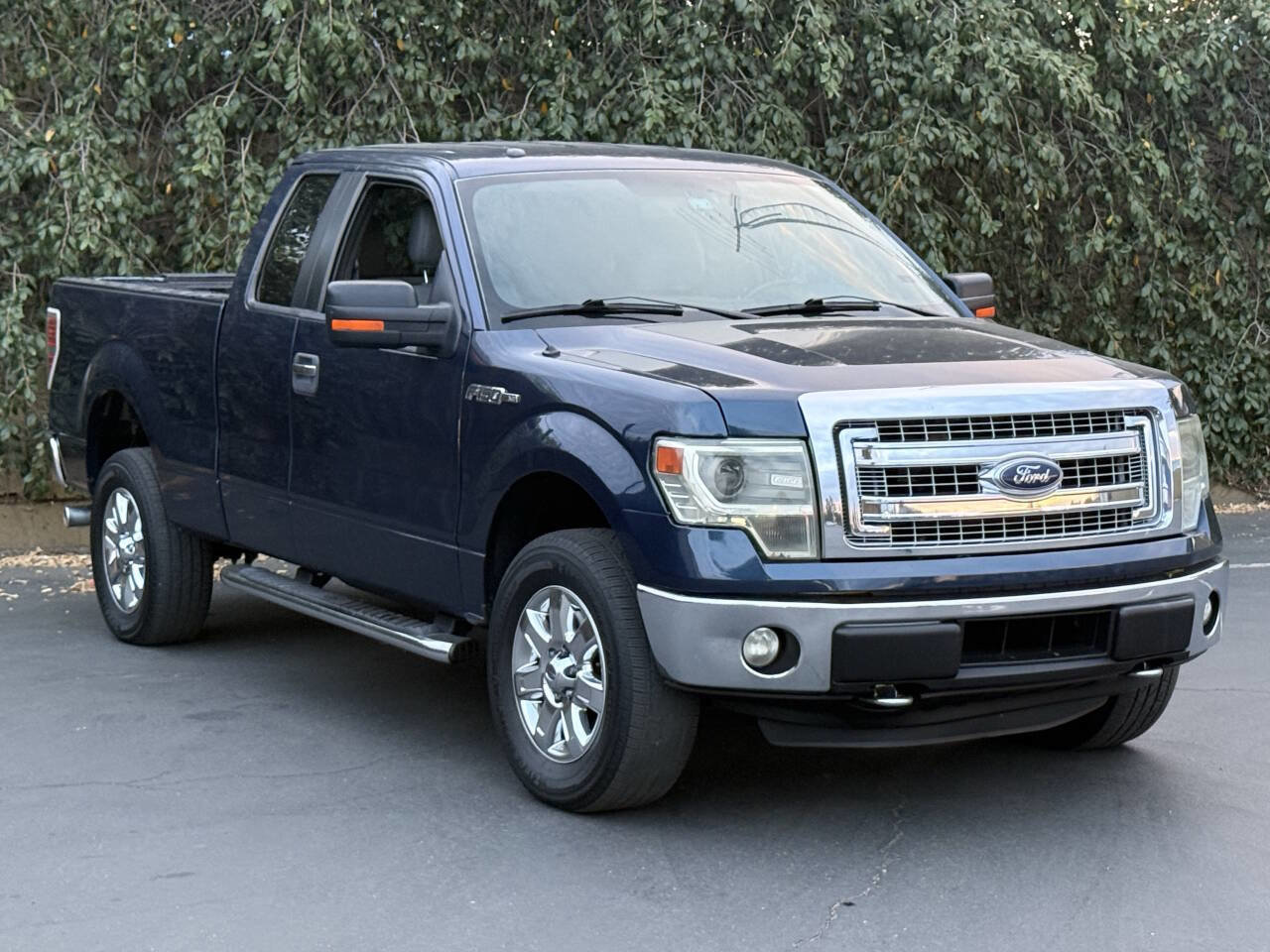 Used 2014 Ford F150 XLT w/ Equipment Group 302A Luxury image 3