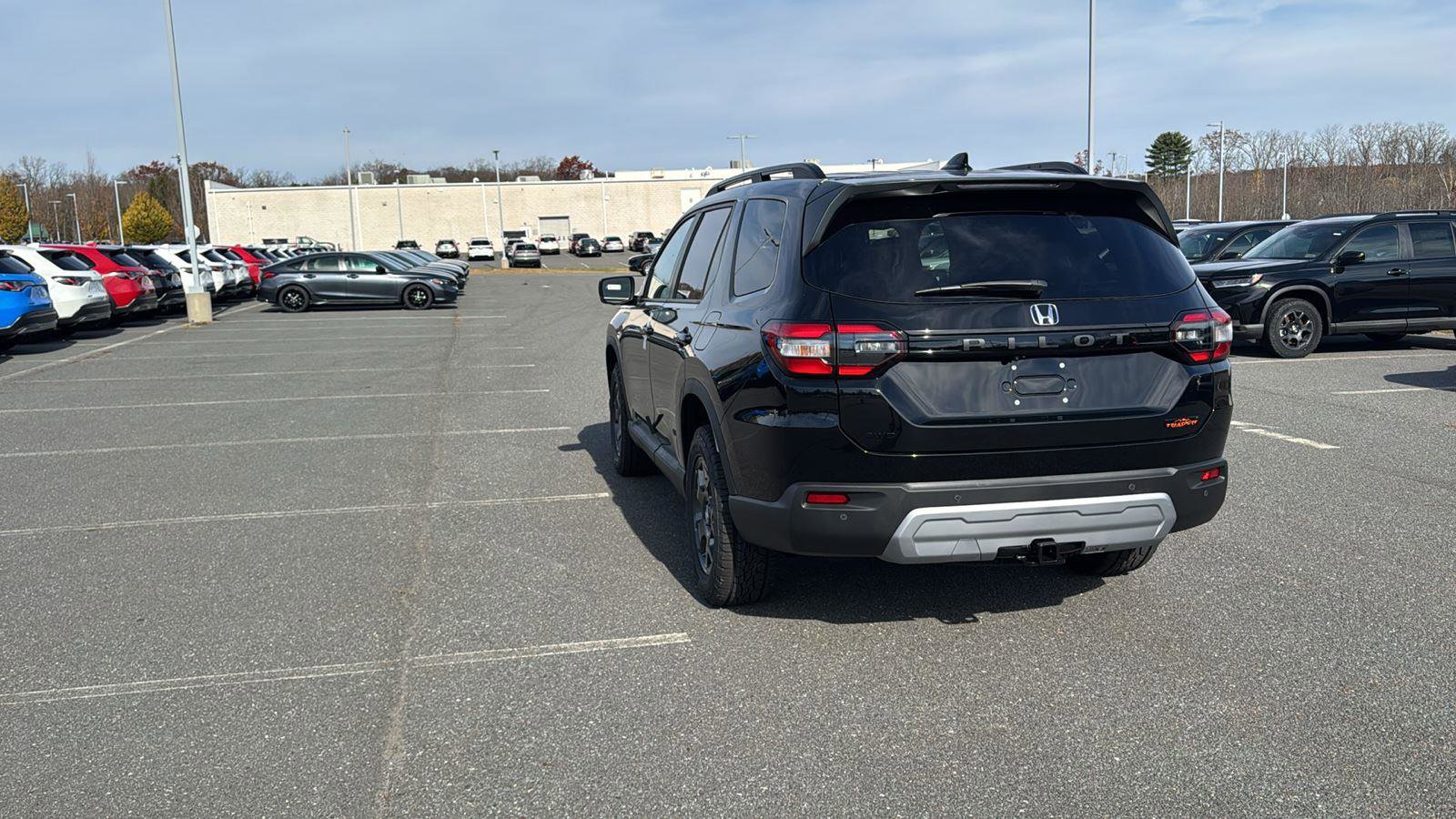 New 2025 Honda Pilot TrailSport image 8