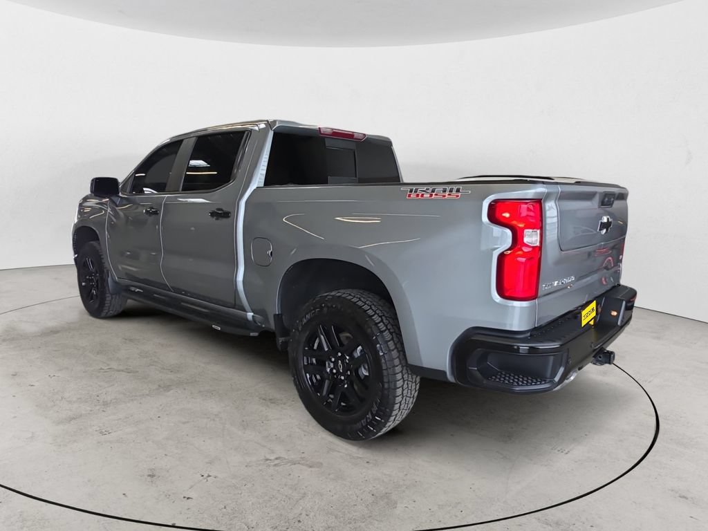 Used 2024 Chevrolet Silverado 1500 LT Trail Boss w/ LT Trail Boss Premium Package AWD/4WD image 7