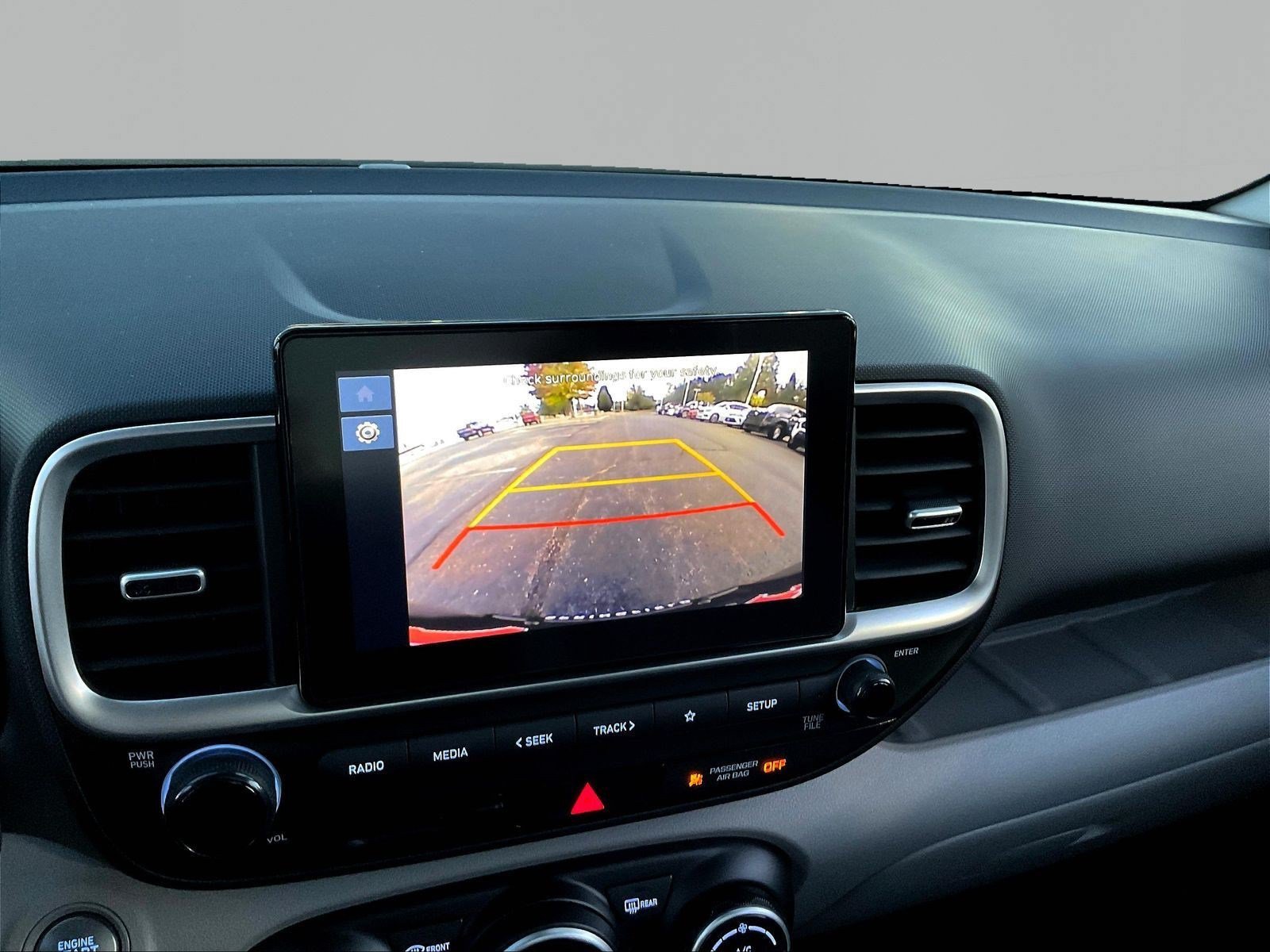 Used 2025 Hyundai Venue SEL FWD image 14