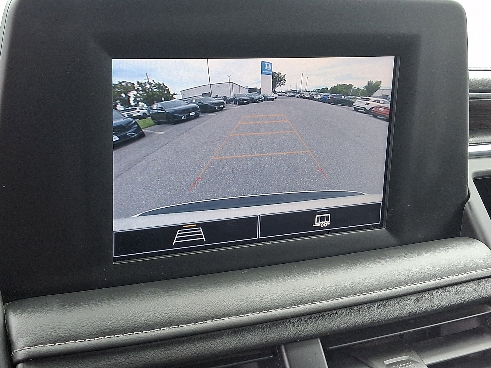 Used 2022 Chevrolet Tahoe LS AWD/4WD image 19