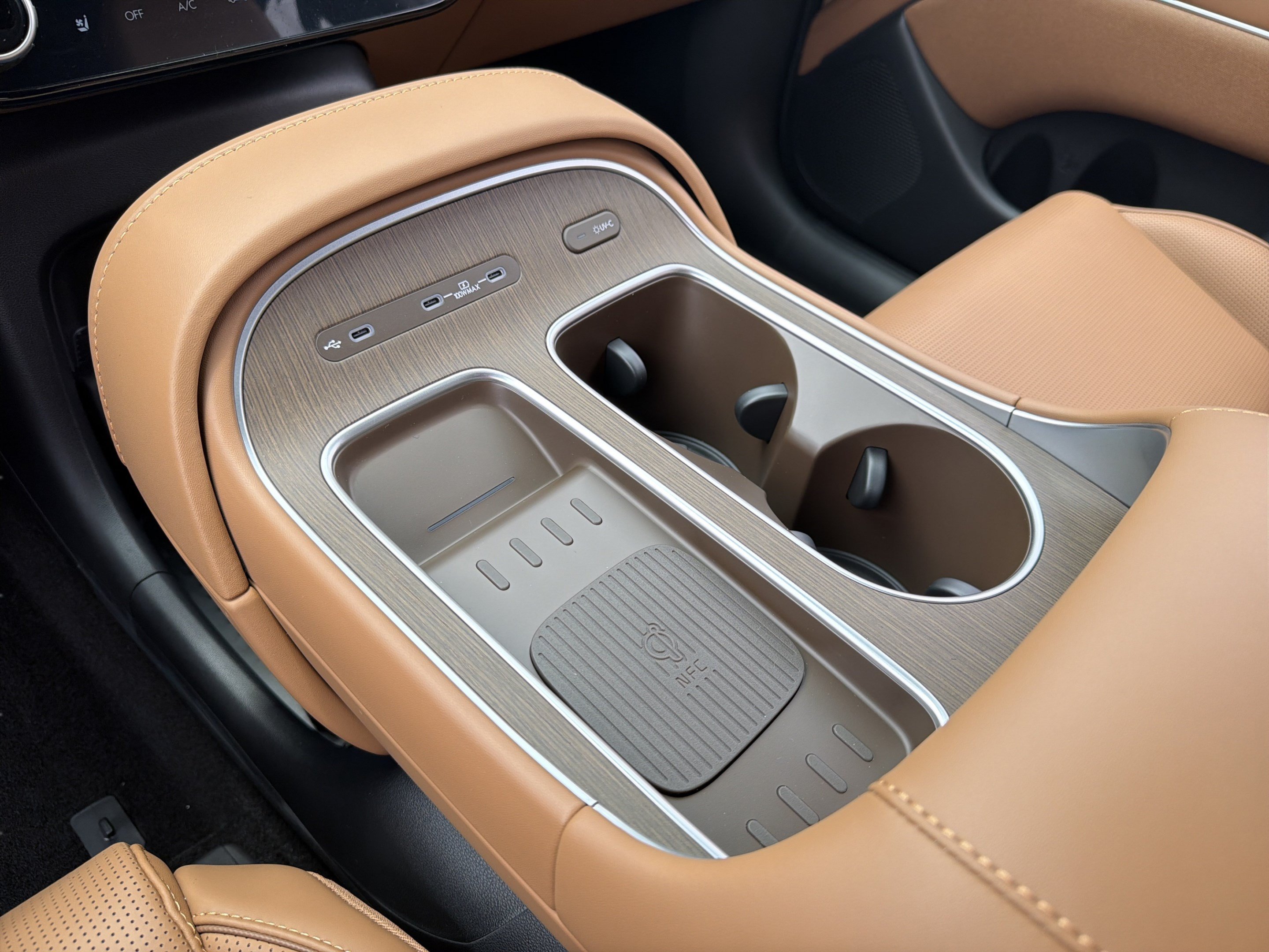 New 2026 Hyundai Palisade Calligraphy FWD image 12