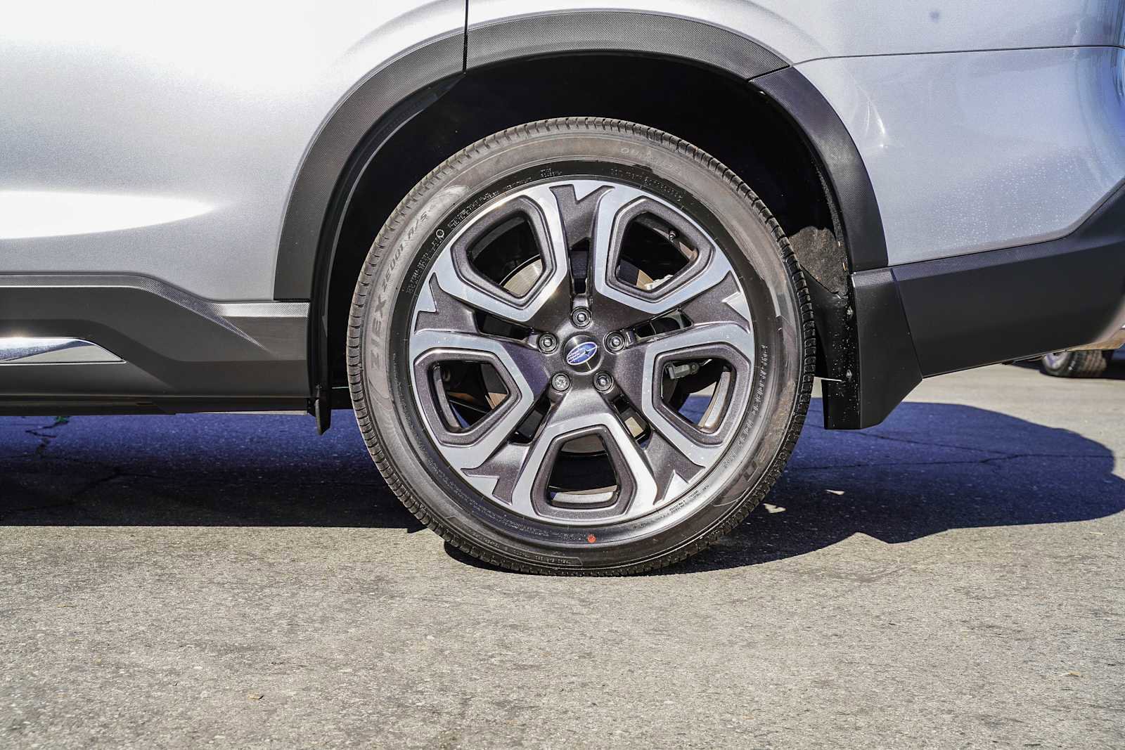 Used 2024 Subaru Ascent Touring image 8