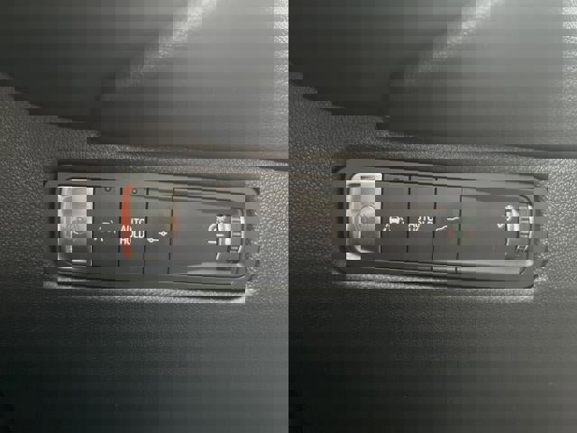 Used 2024 Chevrolet Equinox EV RS image 18