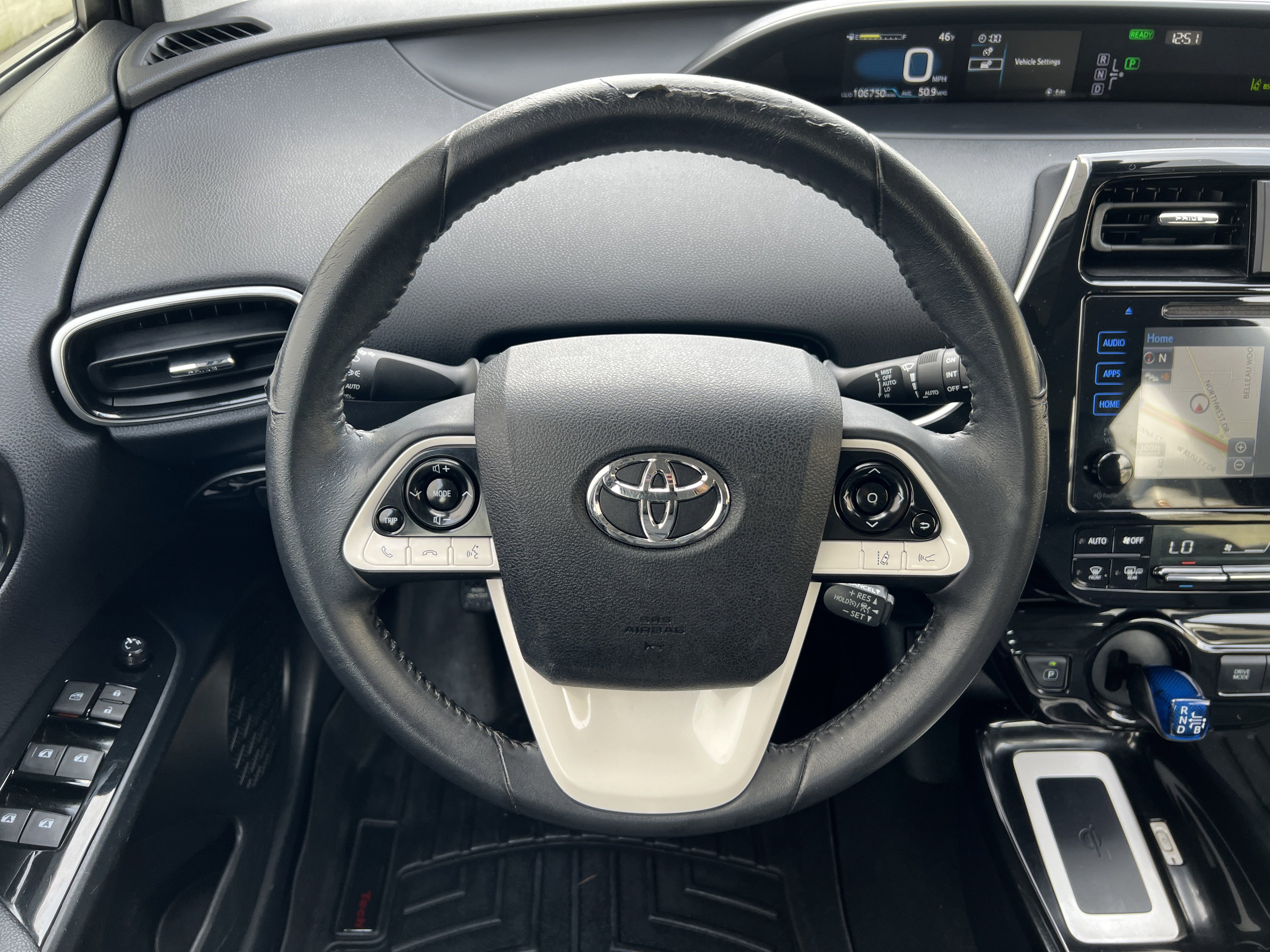 Used 2016 Toyota Prius Four w/ Advanced Technology Package image 27