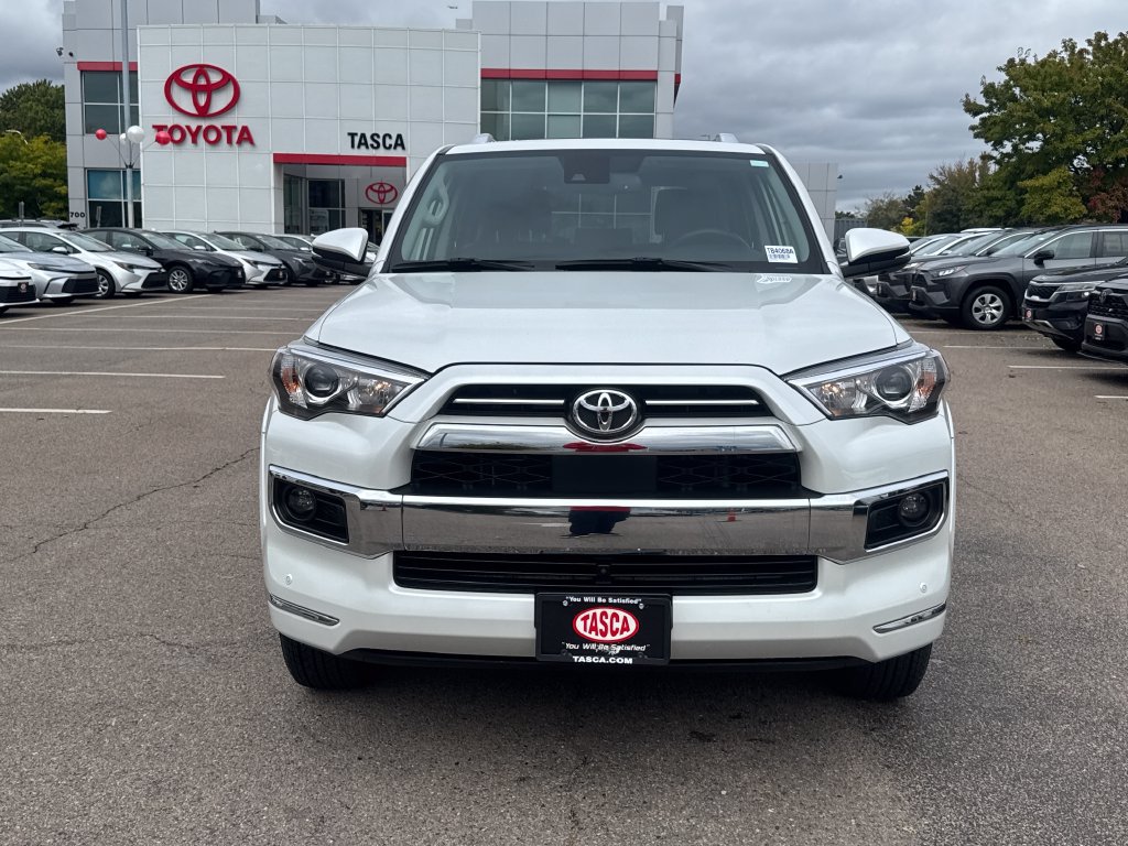 Used 2024 Toyota 4Runner Limited AWD/4WD image 2