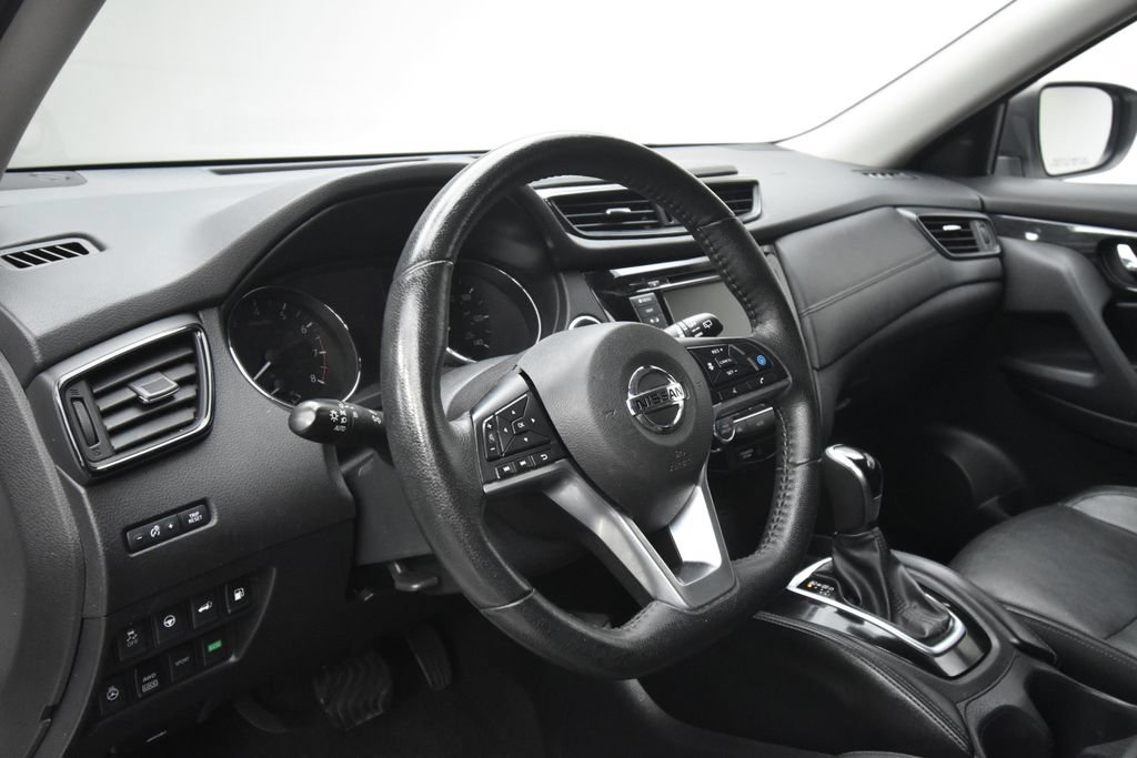 Used 2020 Nissan Rogue SL AWD/4WD image 16