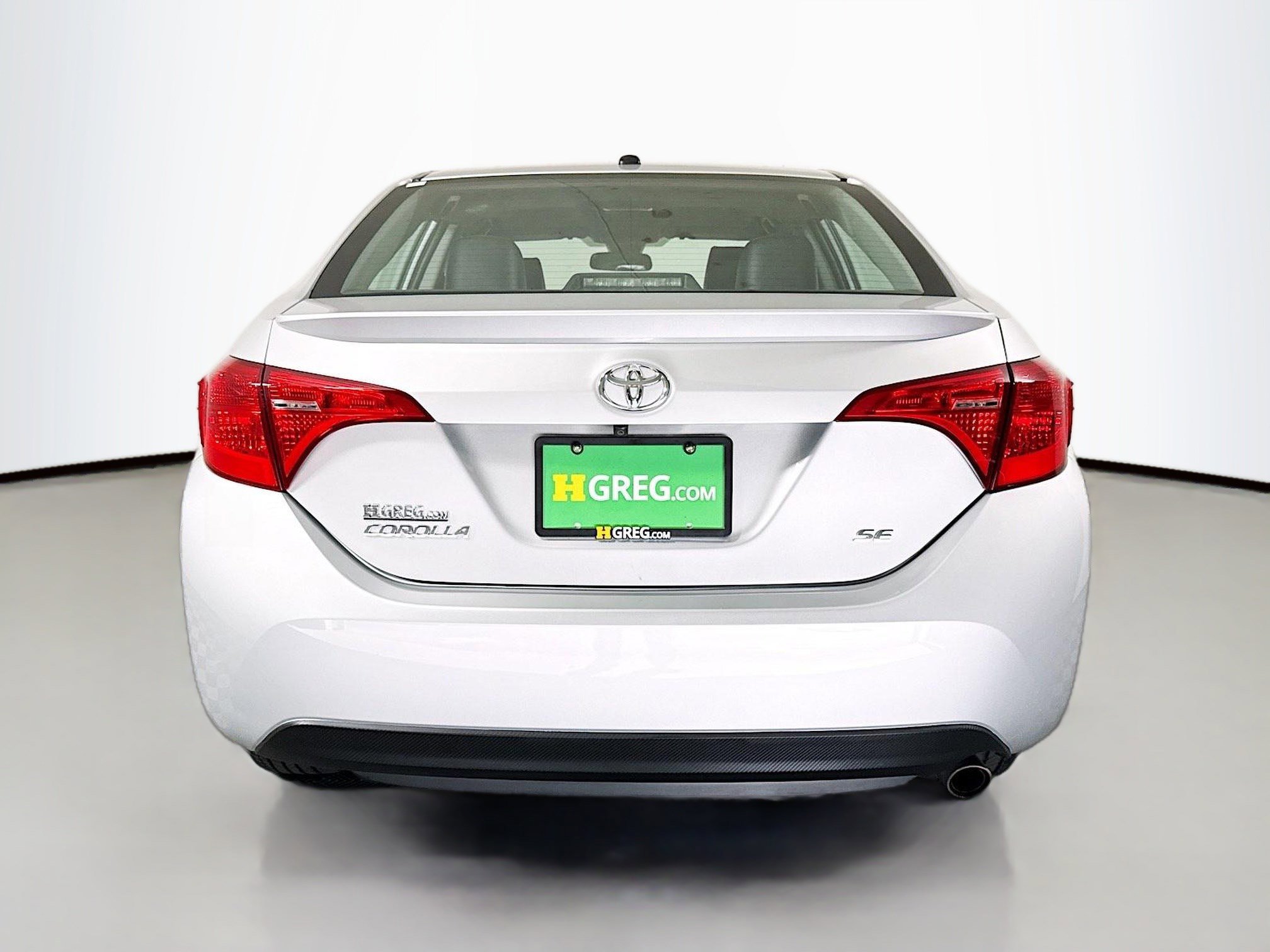 Used 2018 Toyota Corolla SE w/ SE Premium Package FWD image 8