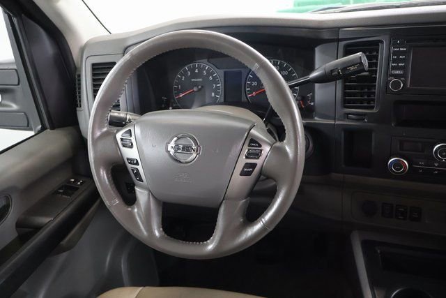 Used 2017 Nissan NV 3500 SL image 15
