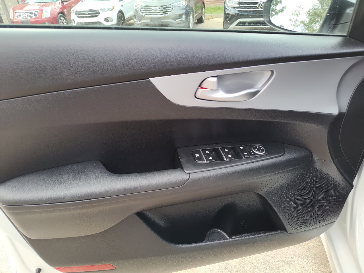 Used 2023 Kia Forte LXS image 13