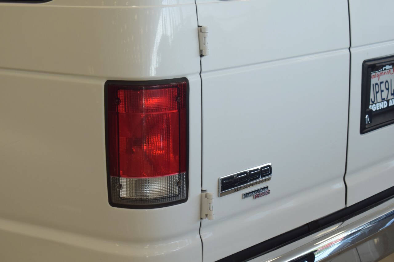 Used 2014 Ford E-350 and Econoline 350 XLT RWD image 28