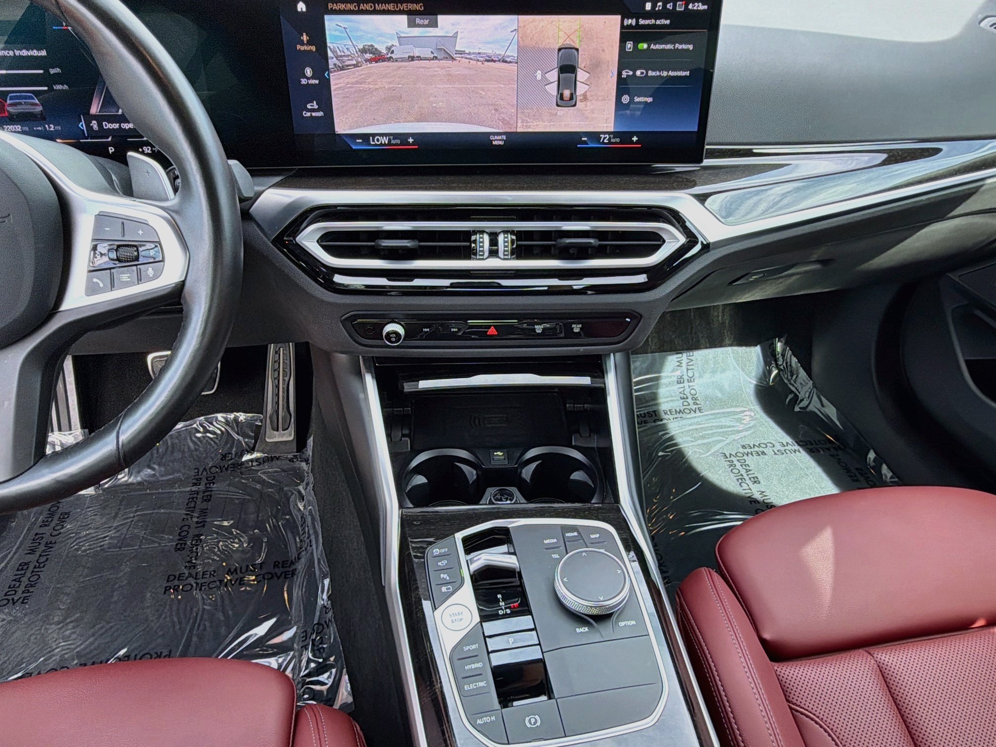 Used 2024 BMW 330e w/ Premium Package RWD image 27