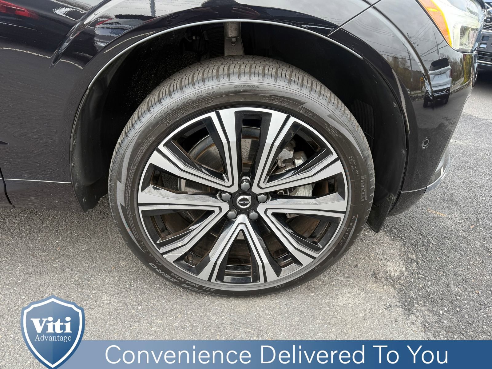 Certified 2023 Volvo XC60 B5 Ultimate image 15