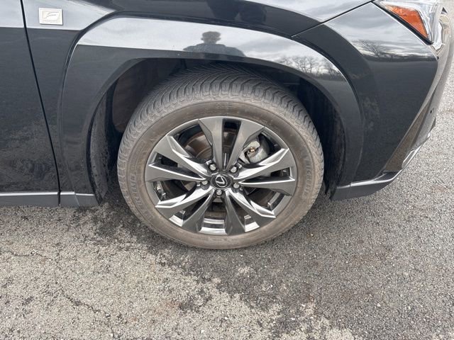 Used 2022 Lexus UX 250h F Sport w/ F Sport Premium Package image 9