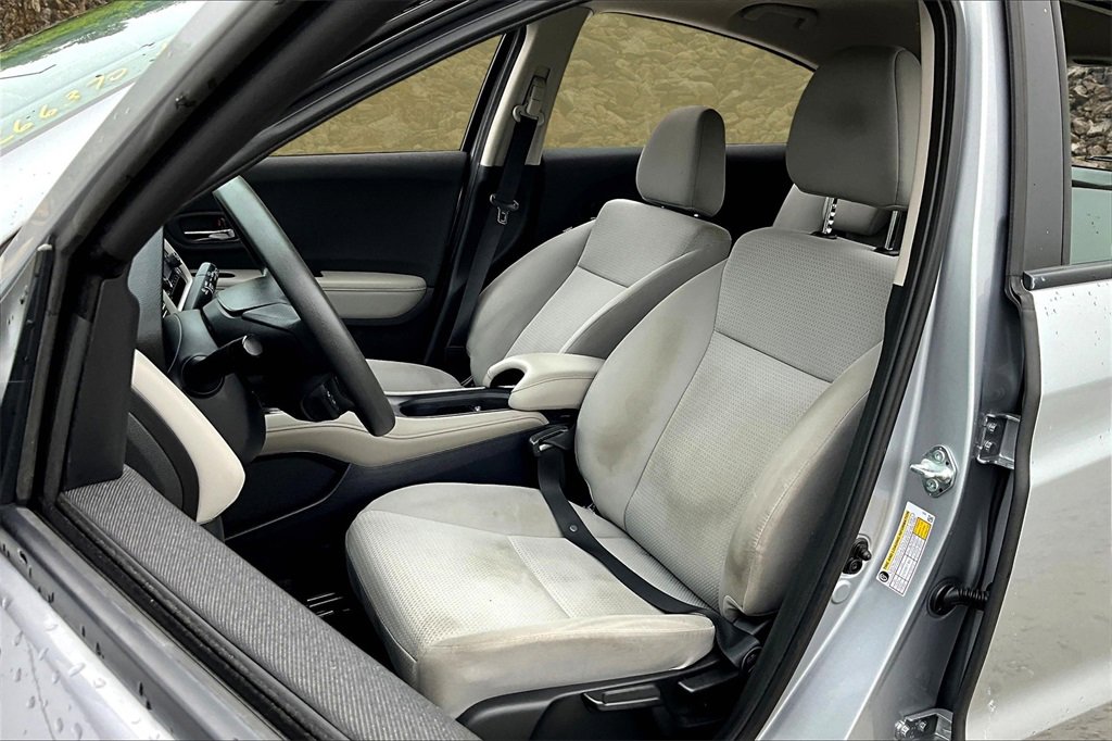 Used 2021 Honda HR-V LX image 23