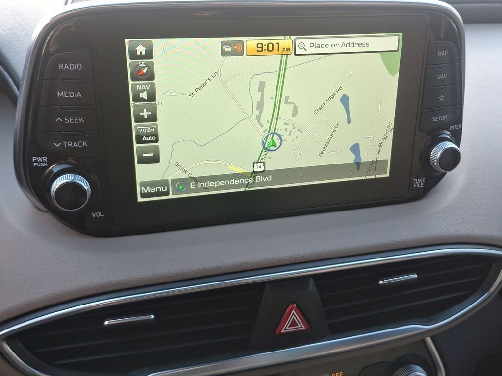 Used 2019 Hyundai Santa Fe FWD image 16