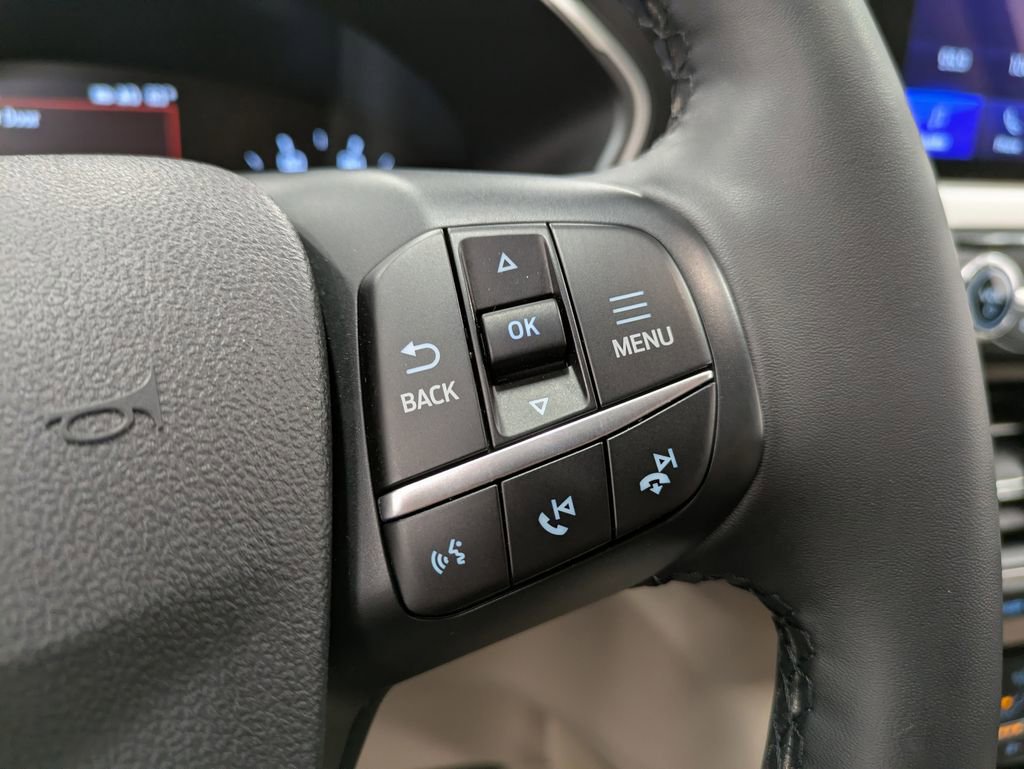 Used 2021 Ford Escape SE w/ Convenience Package FWD image 18