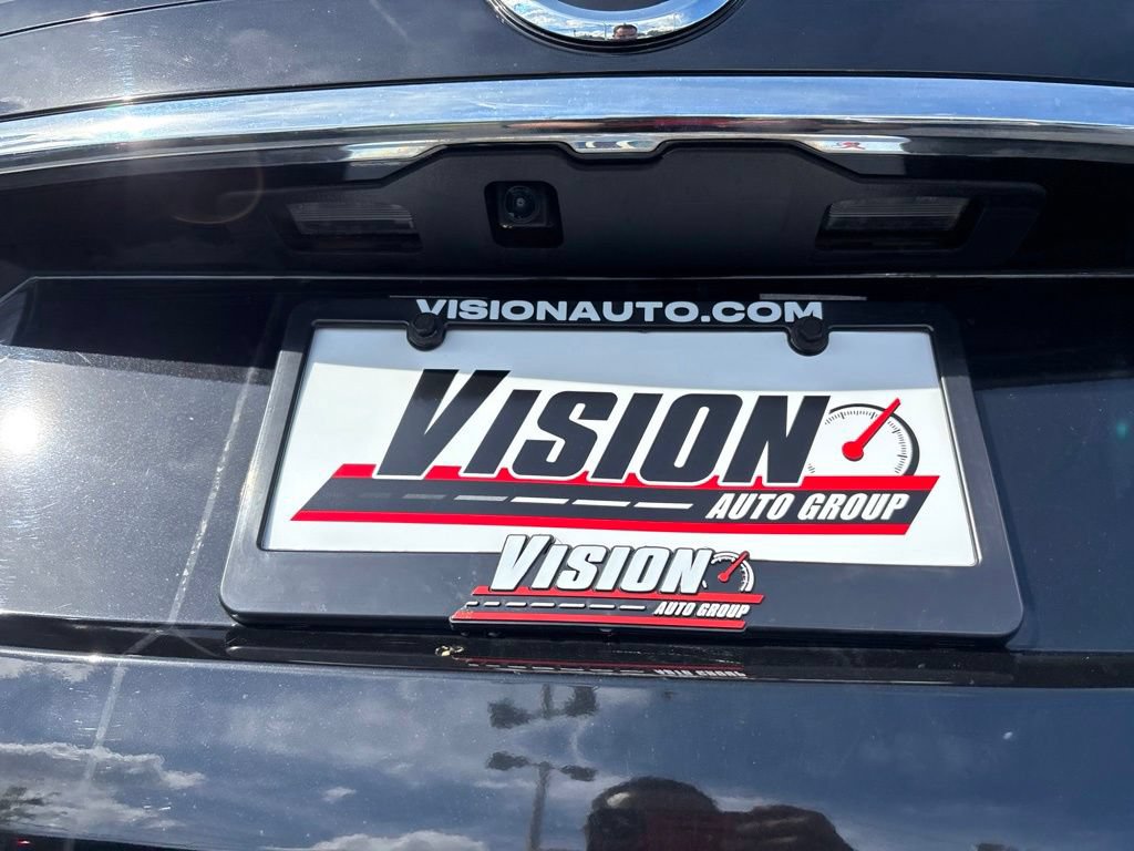 Used 2018 Nissan Rogue SV w/ Sun & Sound Touring Package AWD/4WD image 13