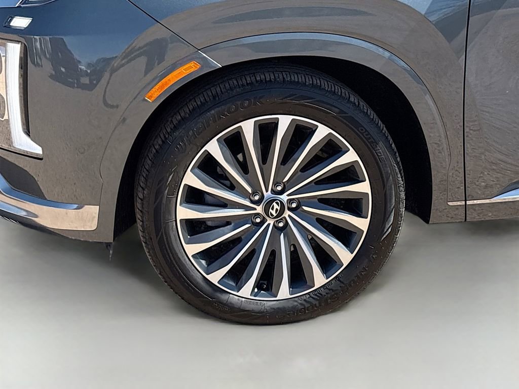 Used 2025 Hyundai Palisade Calligraphy image 34
