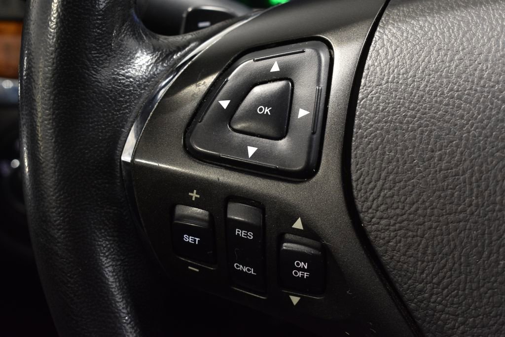 Used 2014 Lincoln MKS image 19