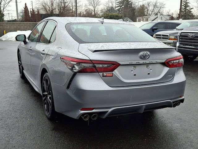 Used 2024 Toyota Camry XSE FWD image 4