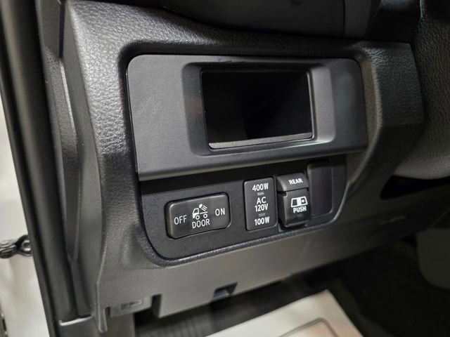 Used 2017 Toyota Tacoma TRD Off-Road w/ Premium & Technology Package image 15