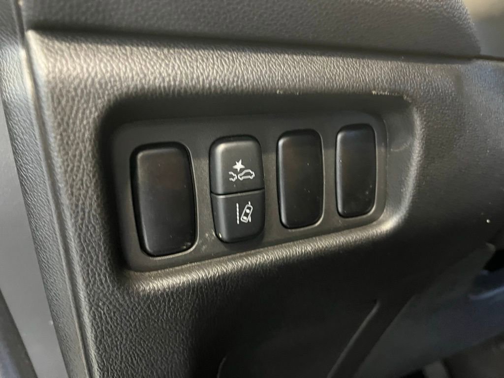 Used 2024 Mitsubishi Outlander Sport ES AWD/4WD image 14