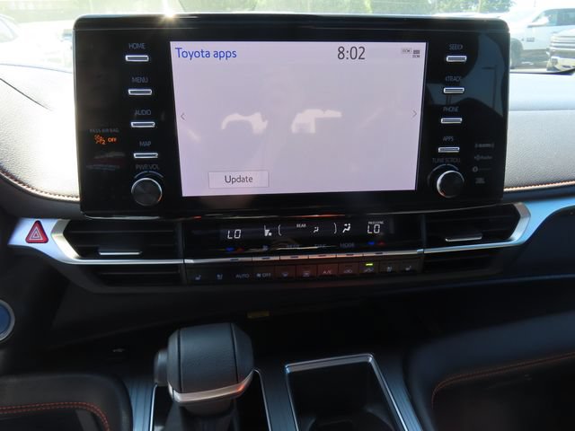 Used 2024 Toyota Sienna XSE w/ XSE Premium Package AWD/4WD image 29