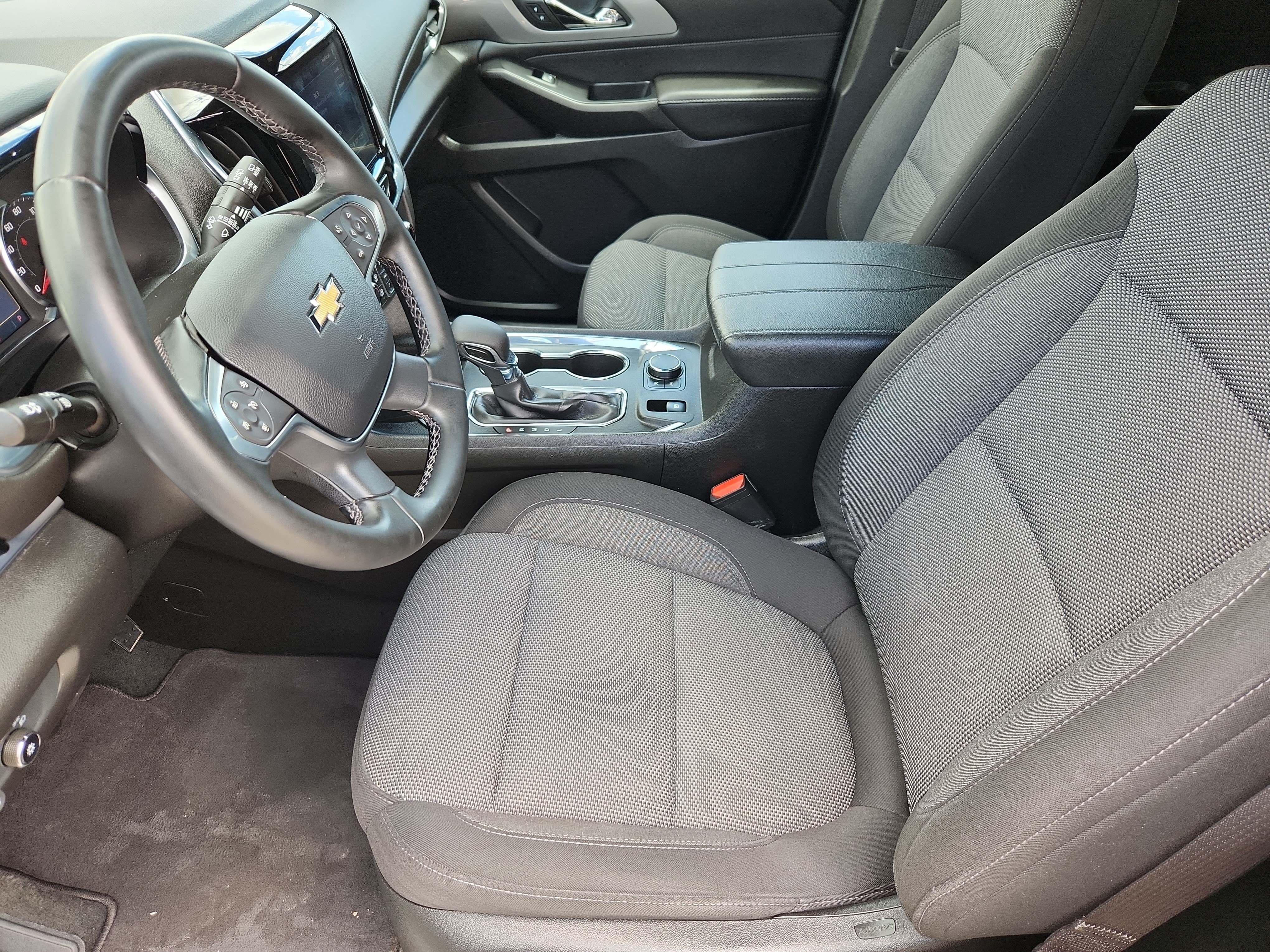 Used 2023 Chevrolet Traverse LT AWD/4WD image 11