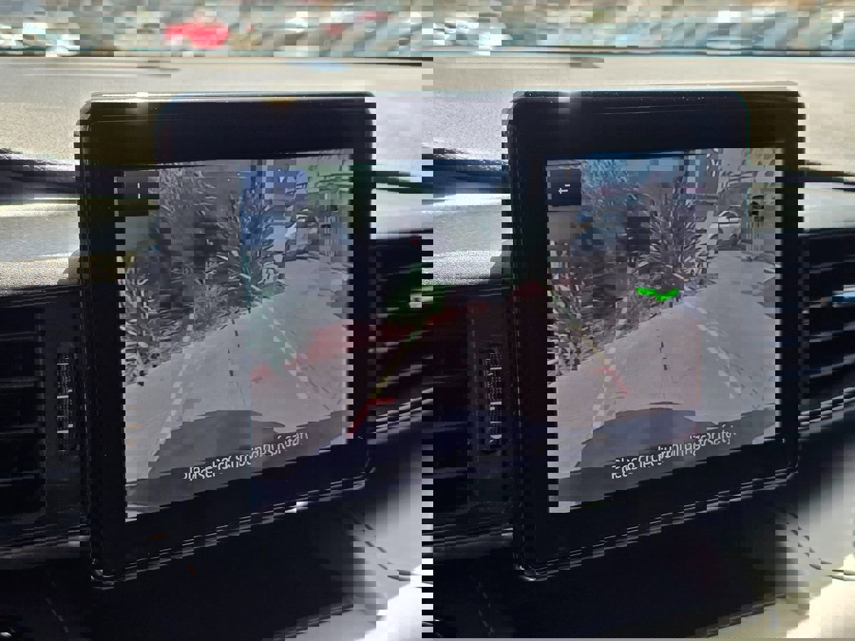 Used 2021 Ford Explorer XLT RWD image 39