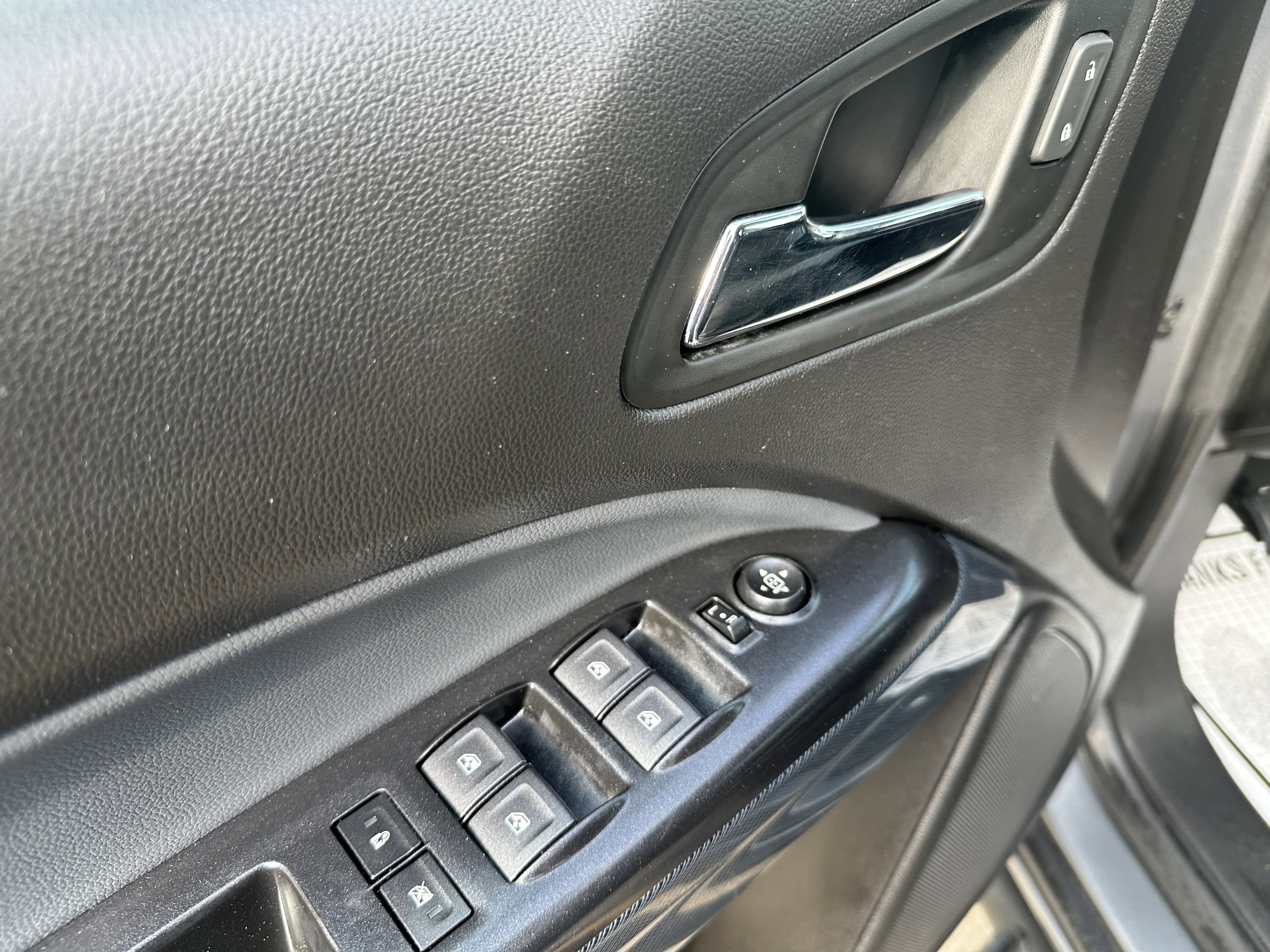 Used 2021 Chevrolet Colorado Z71 w/ Safety Package AWD/4WD image 19